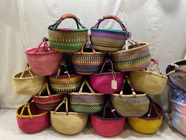 Round basket