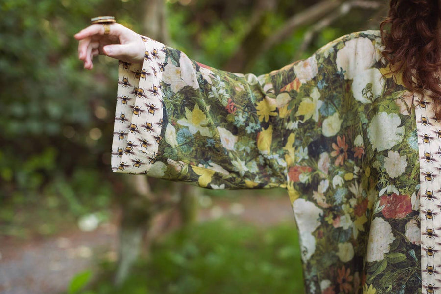 I Dream In Flowers Cropped Kimono - Twitchers Emporium Store