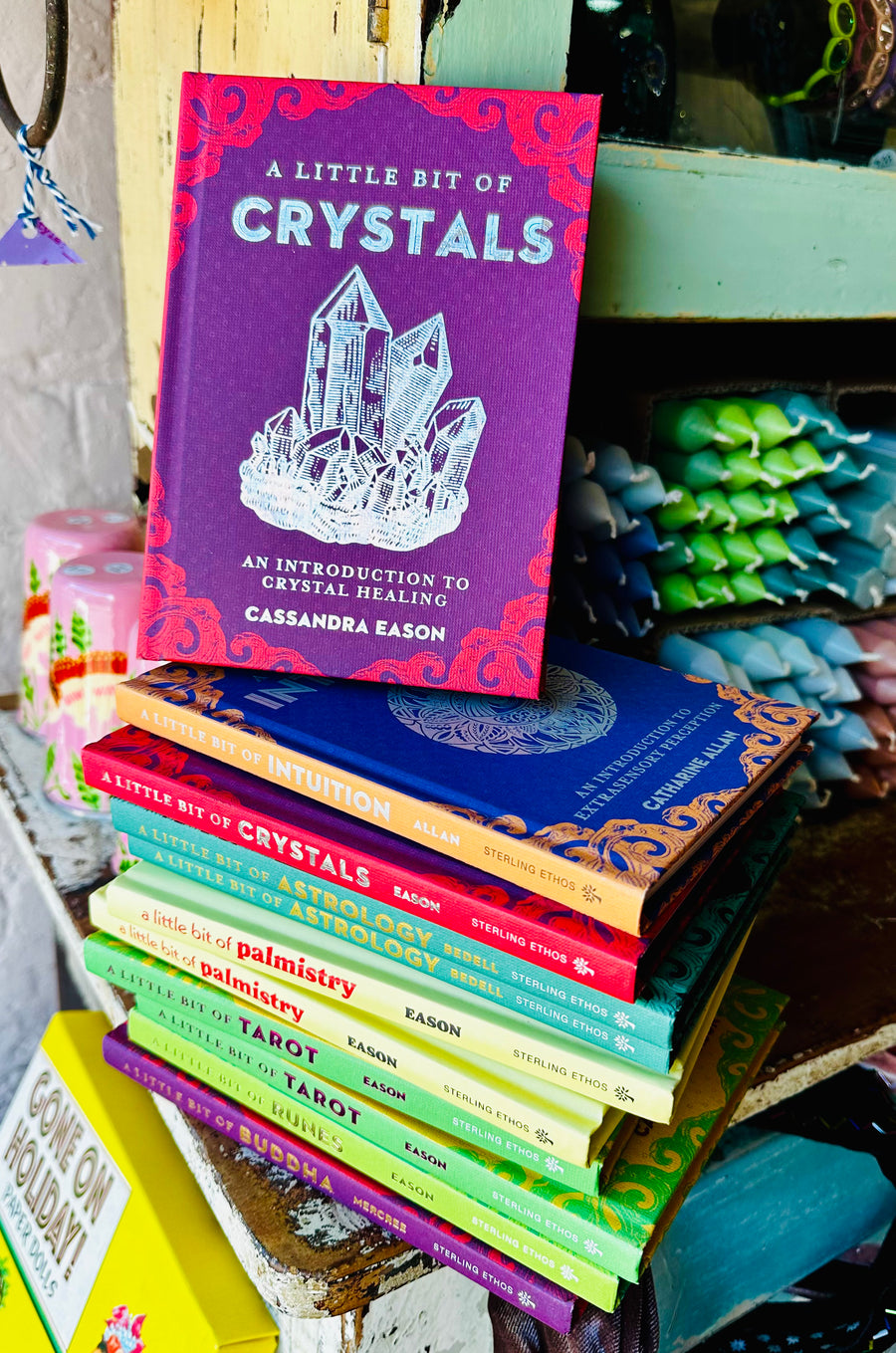 BOOK - Little Bit of Crystals