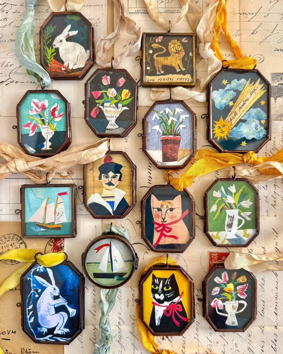 Lux Lion ~ Art Locket - Twitchers Emporium Store