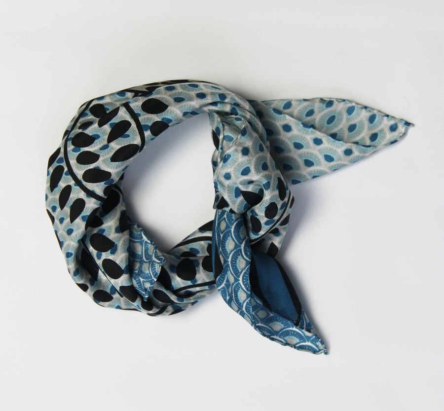 Black Jade Back Mini Scarf