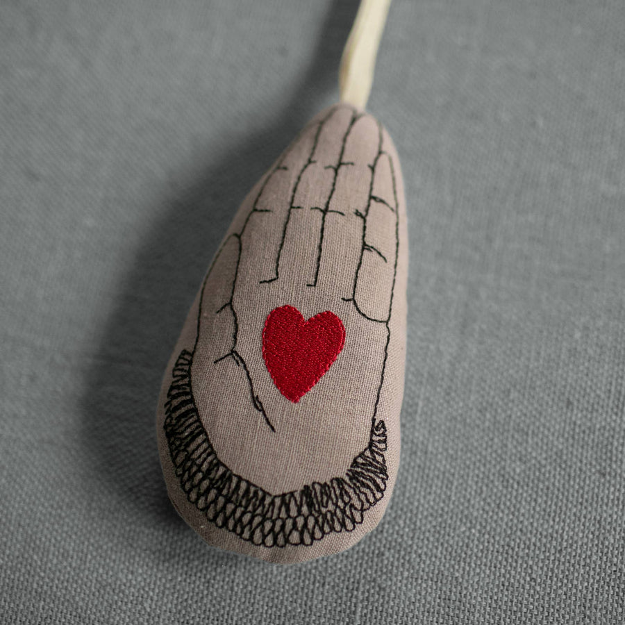 Heart in Hand - Cotton & Lavender fill