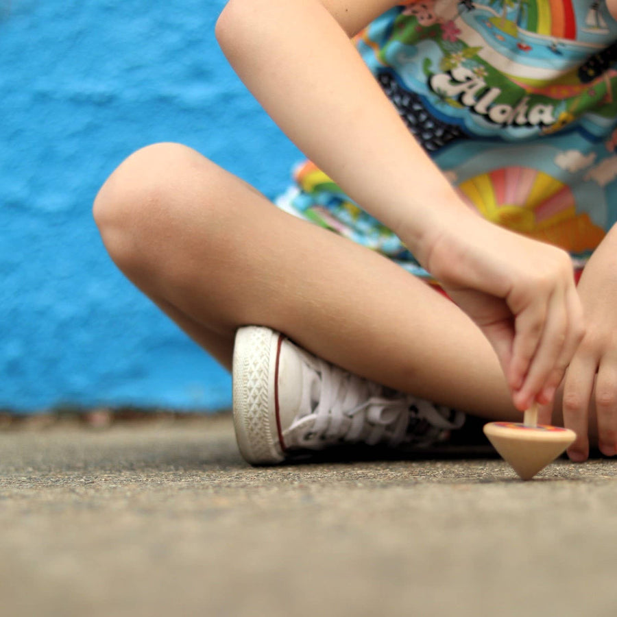 ICONIC WOODEN SPINNING TOP