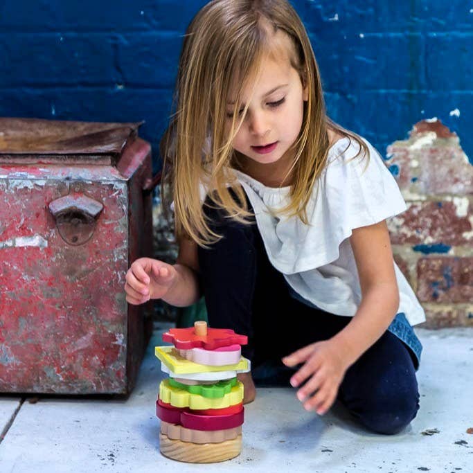 ICONIC WOODEN TOY - STACKING BURGER