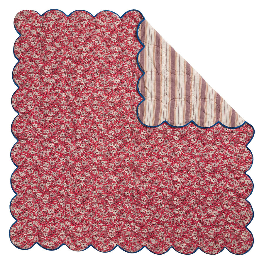 Evette Scalloped Quilted Coverlet - Twitchers Emporium Store